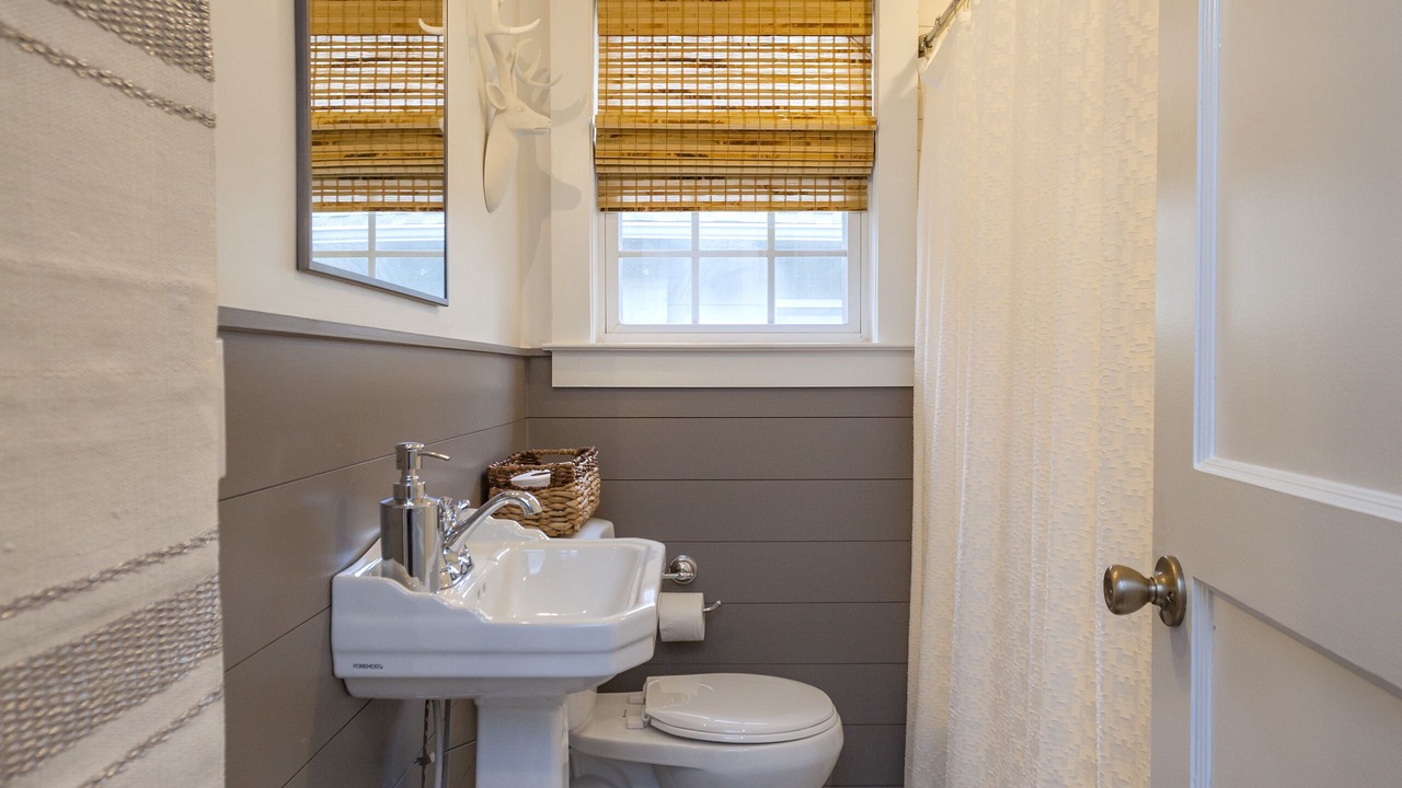 Photo of Bathroom in Edgehill