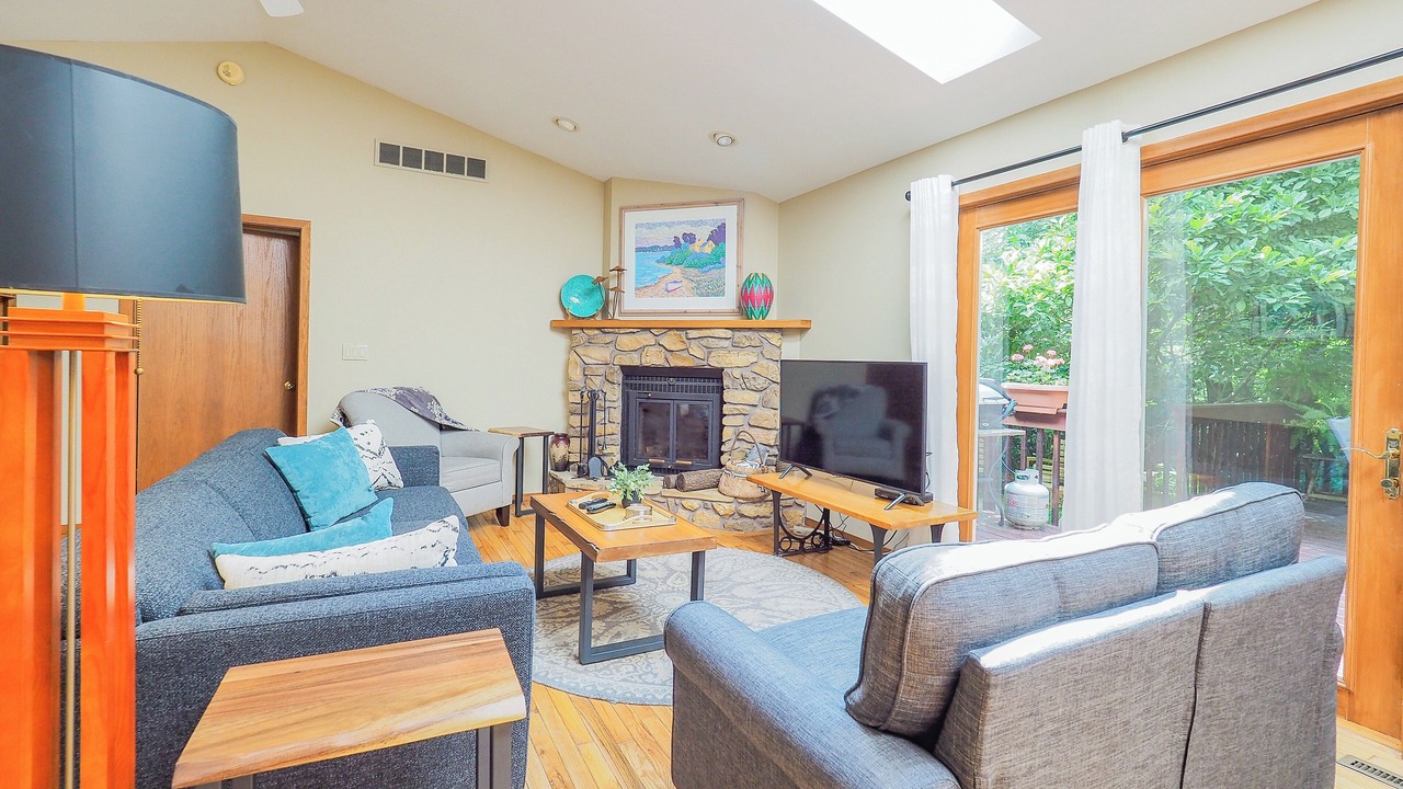 Photo of Livingroom in Harbert