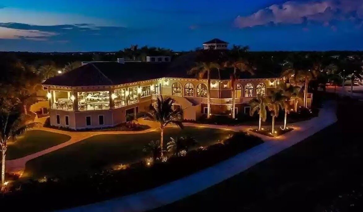 Photo of Outdoor in Naples