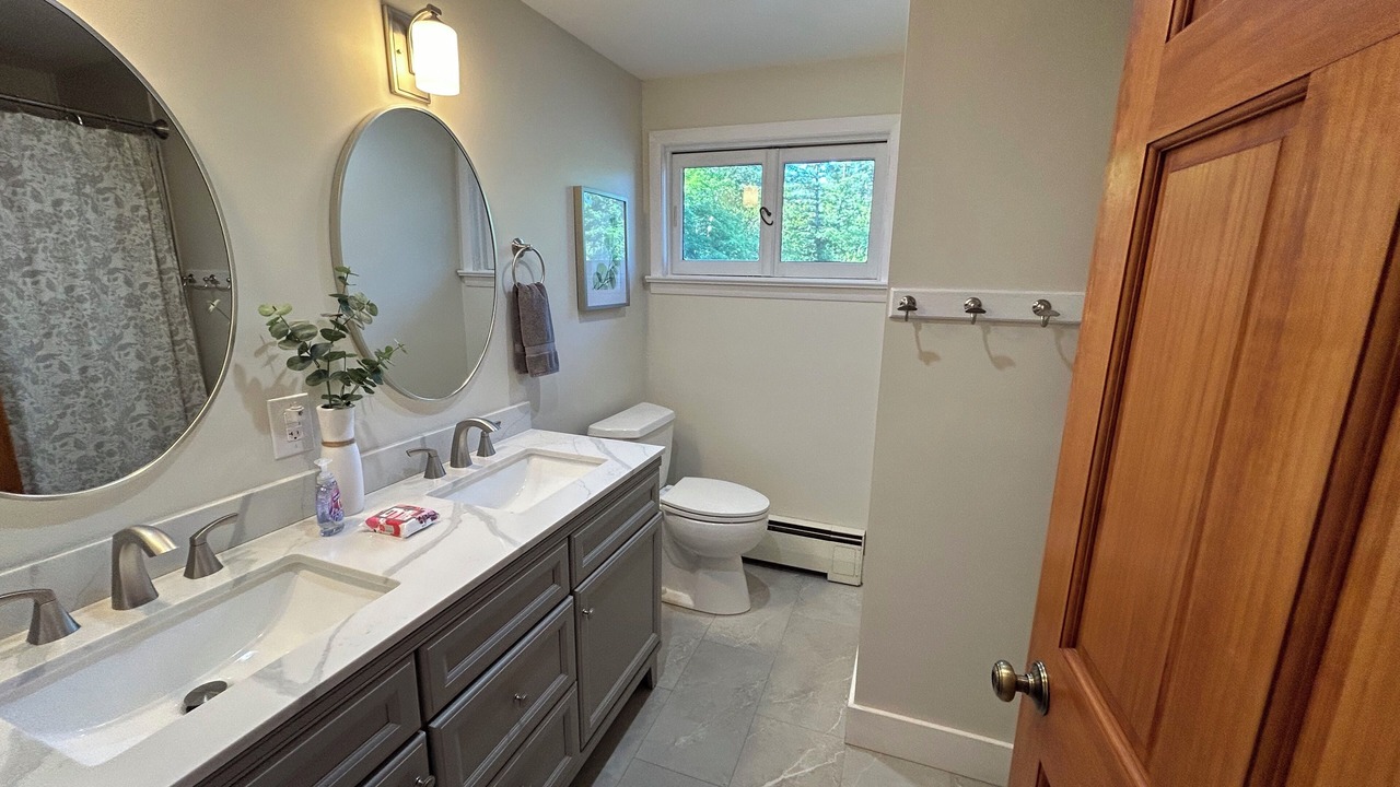 Photo of Bathroom in Suttons Bay