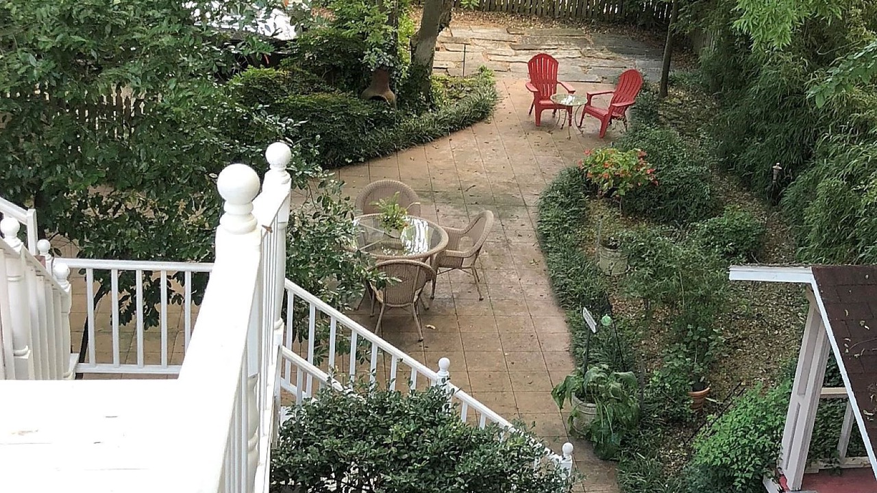 Photo of Patio Balcony in East of Broadway