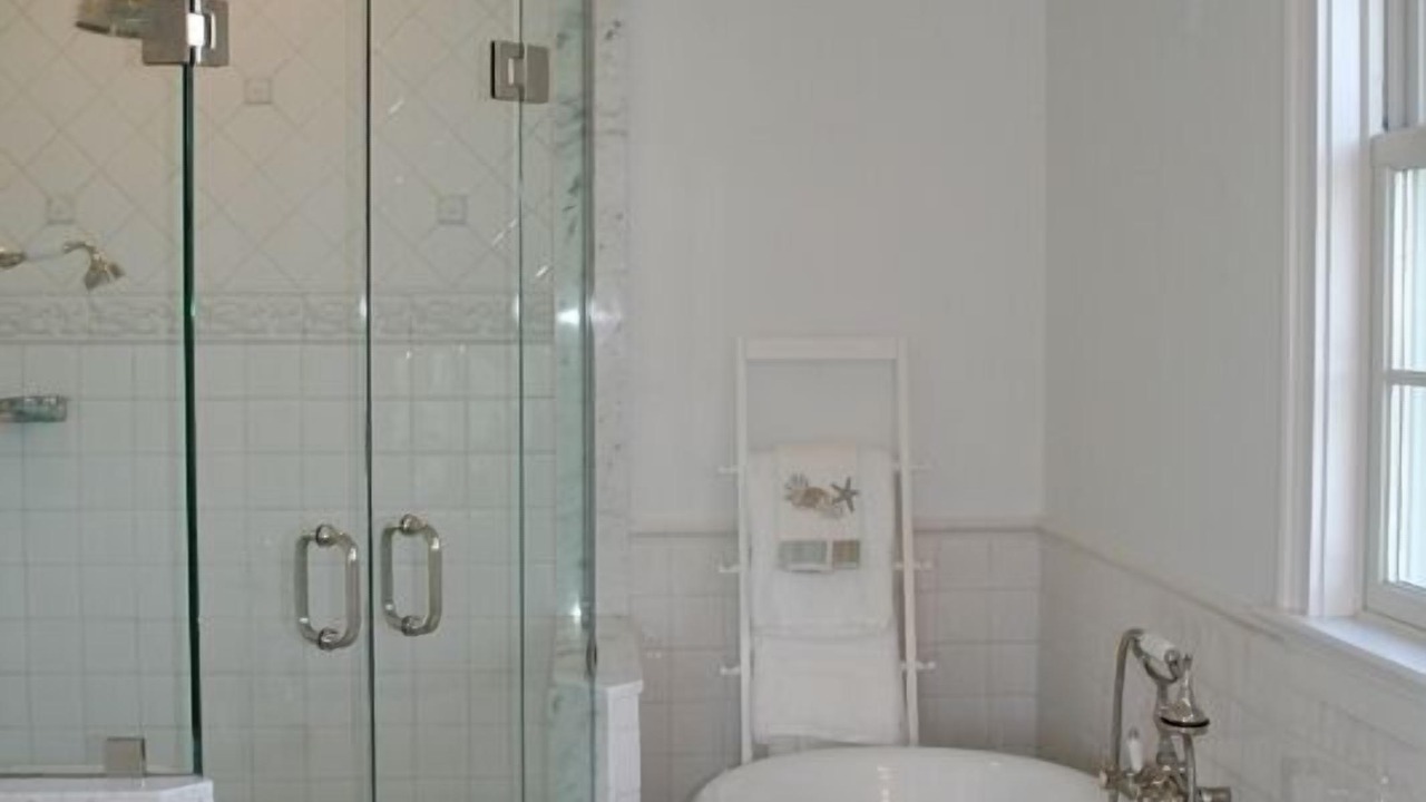 Photo of Bathroom in Tom Nevers