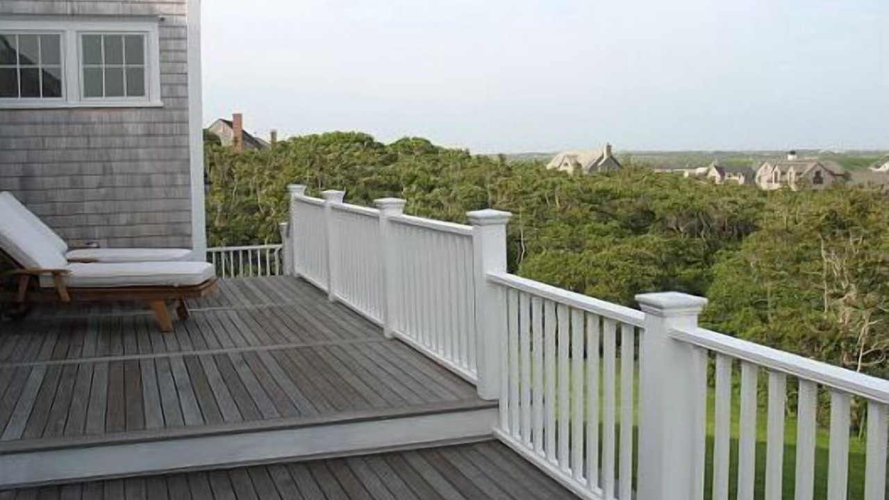 Photo of Others in Tom Nevers