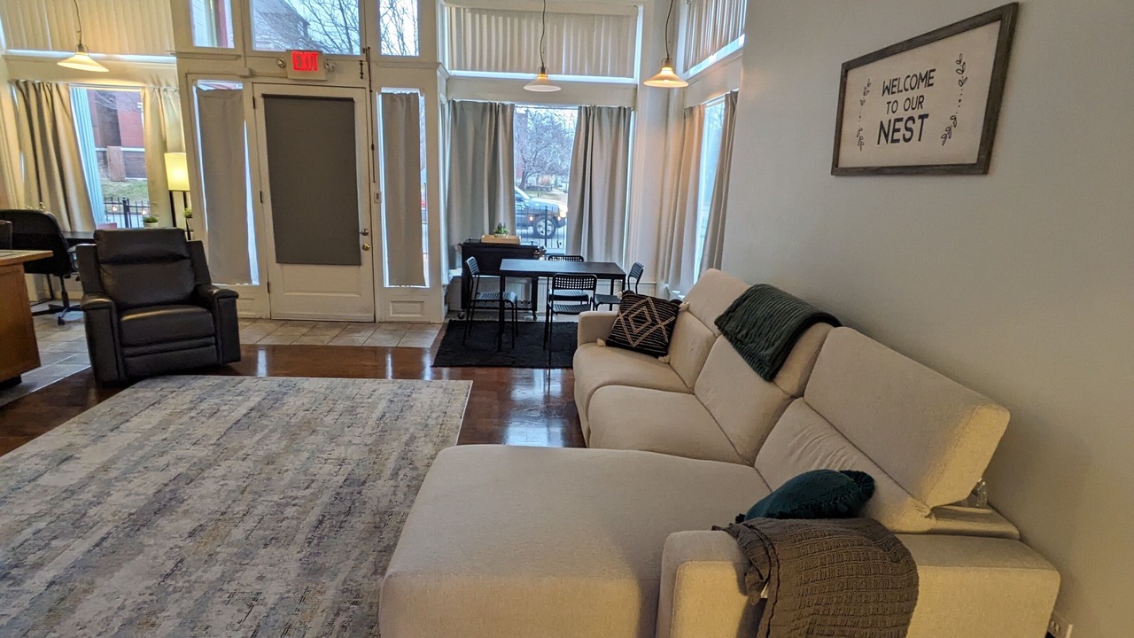 Photo of Livingroom in Tower Grove East