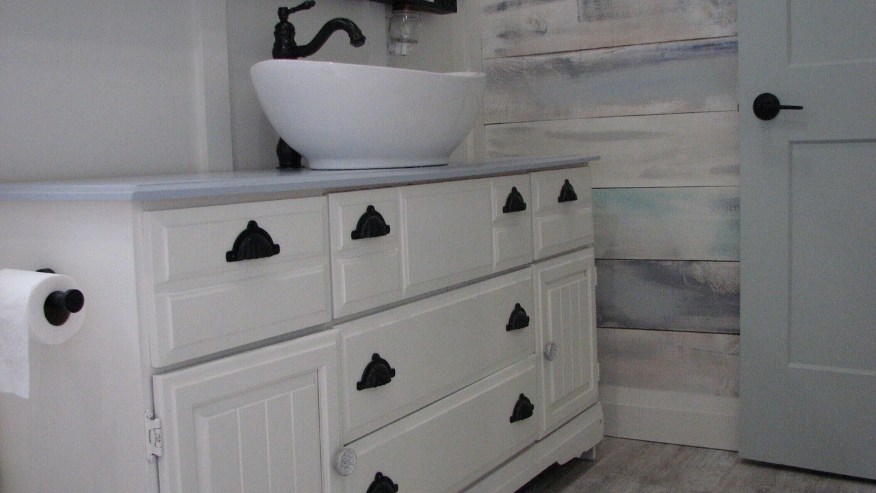Photo of Bathroom in Wasaga Beach