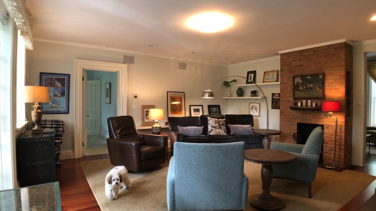 Photo of Livingroom in Saratoga Springs