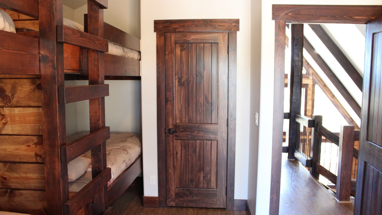 Photo of Bedroom in Mammoth Creek