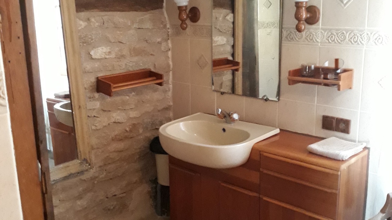 Photo of Bathroom in Colombier