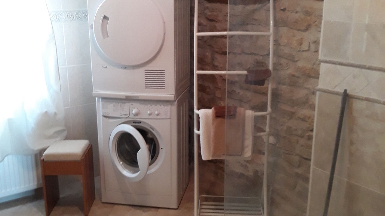 Photo of Bathroom in Colombier