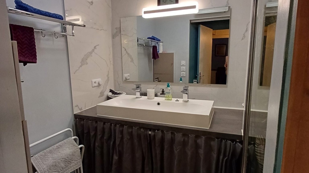 Photo of Bathroom in Les Halles