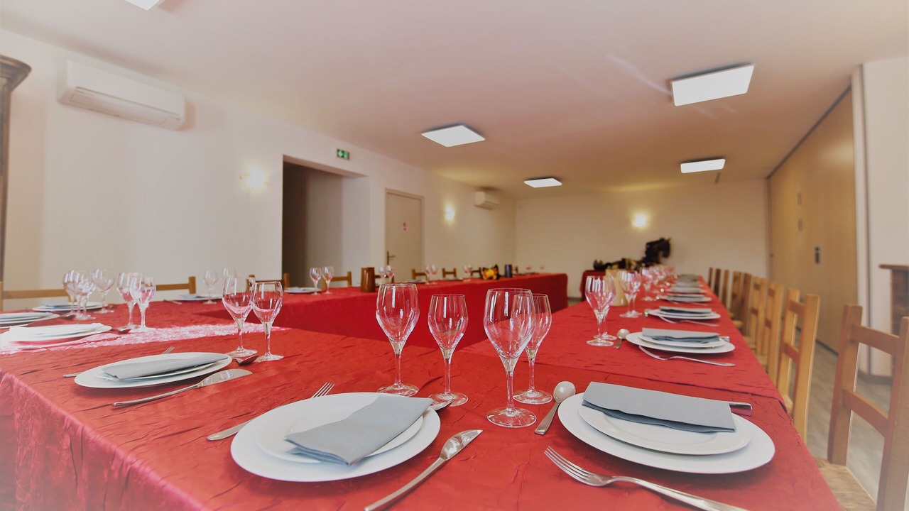 Photo of Others in Banne