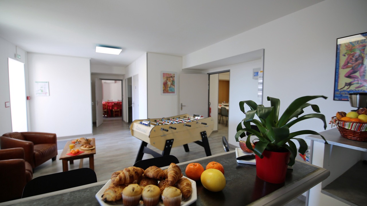 Photo of Others in Banne