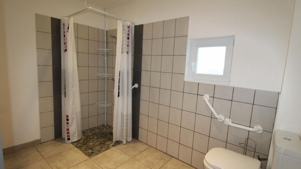 Photo of Bathroom in Banne