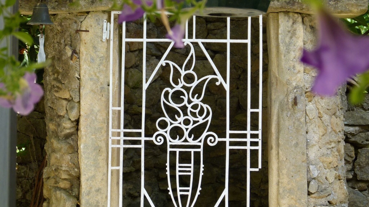 Photo of Outdoor in Saint-Andre-de-Roquepertuis
