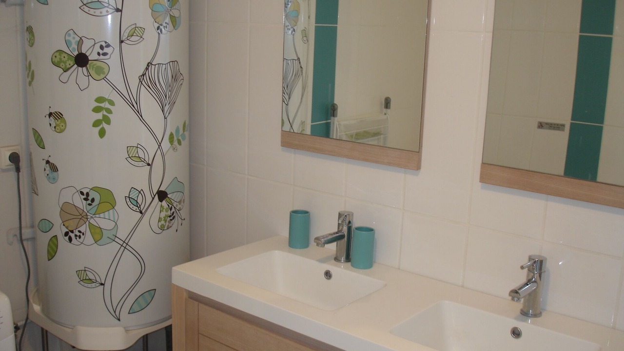 Photo of Bathroom in Attray