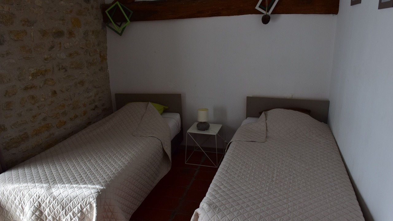 Photo of Bedroom in Attray