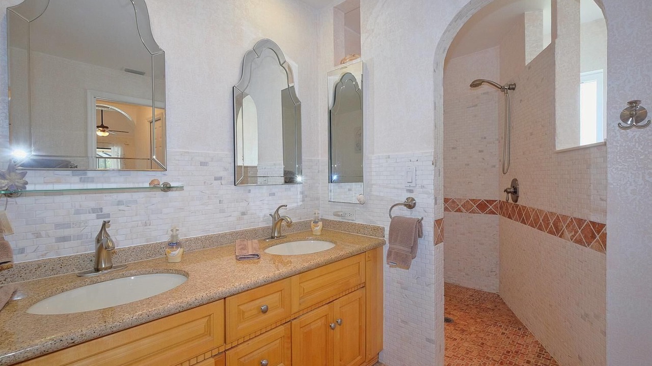 Photo of Bathroom in Cape Coral