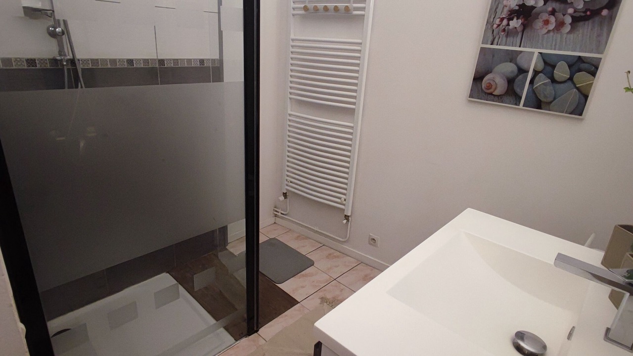 Photo of Bathroom in Saint-Medard