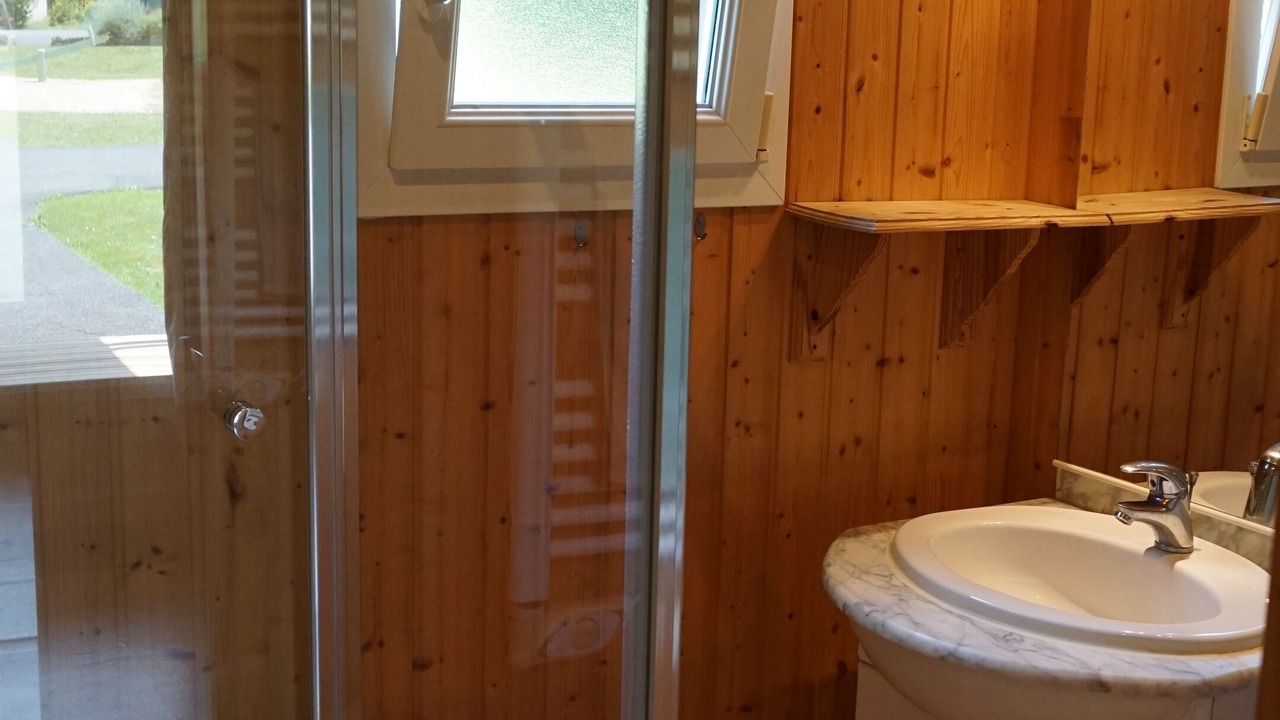 Photo of Bathroom in Clam