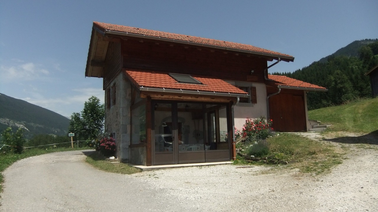 Photo of Outdoor in Thones