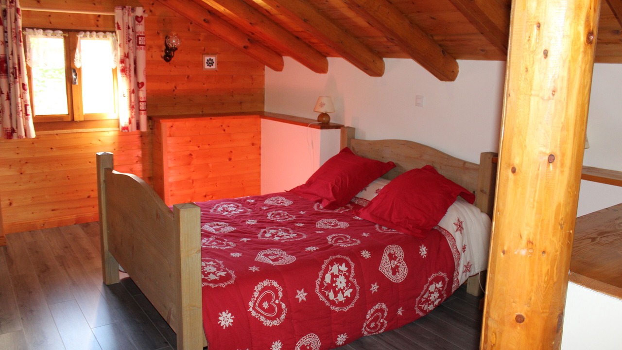 Photo of Bedroom in Thones