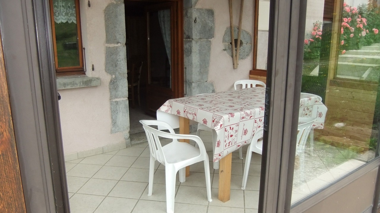 Photo of Outdoor in Thones