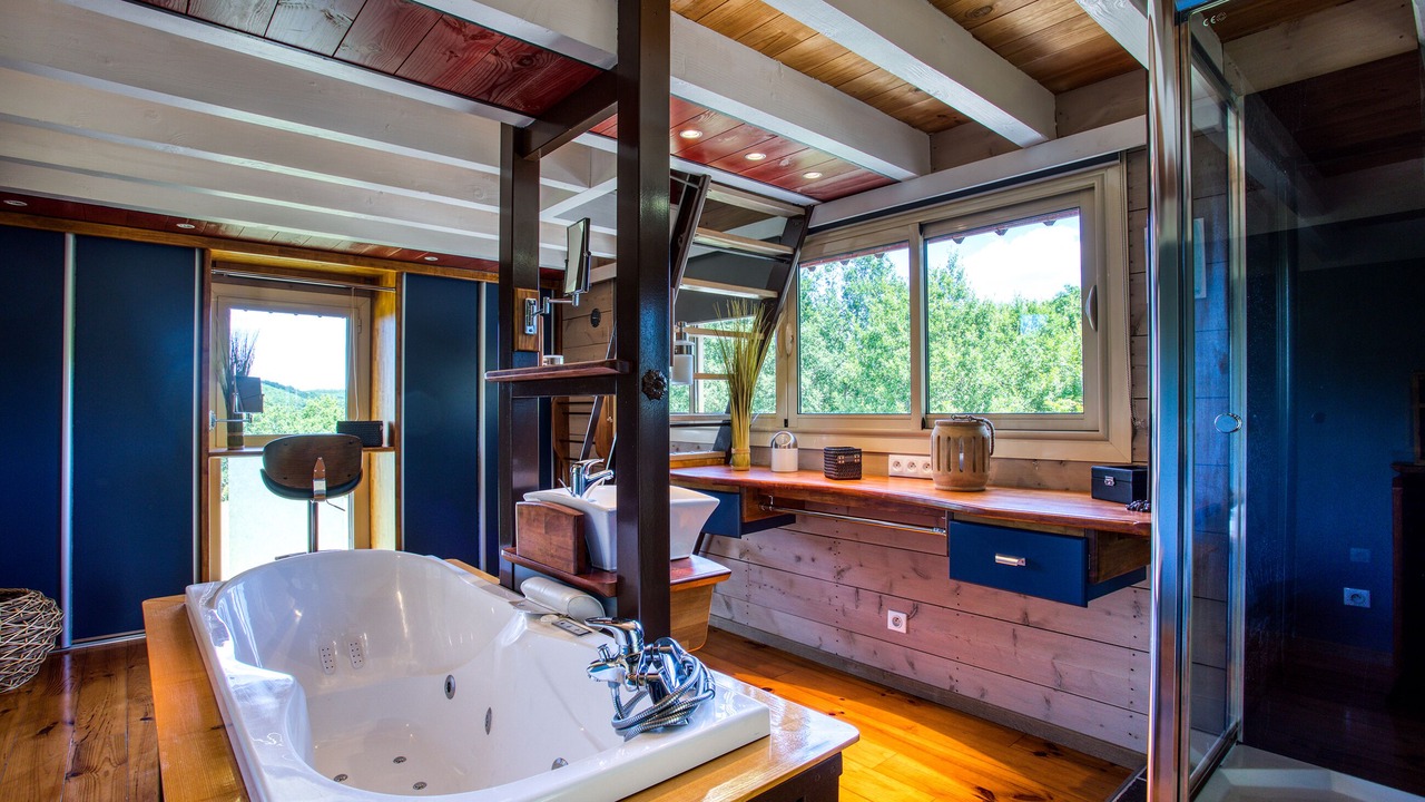 Photo of Bathroom in Peyrillac-et-Millac