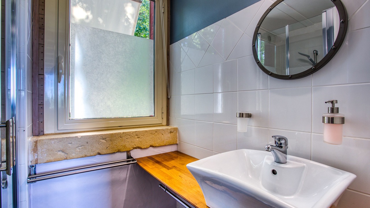 Photo of Bathroom in Peyrillac-et-Millac
