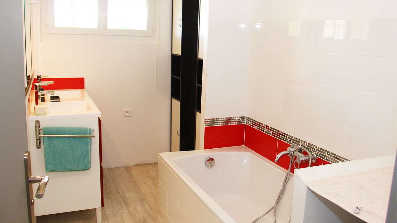 Photo of Bathroom in Sabran