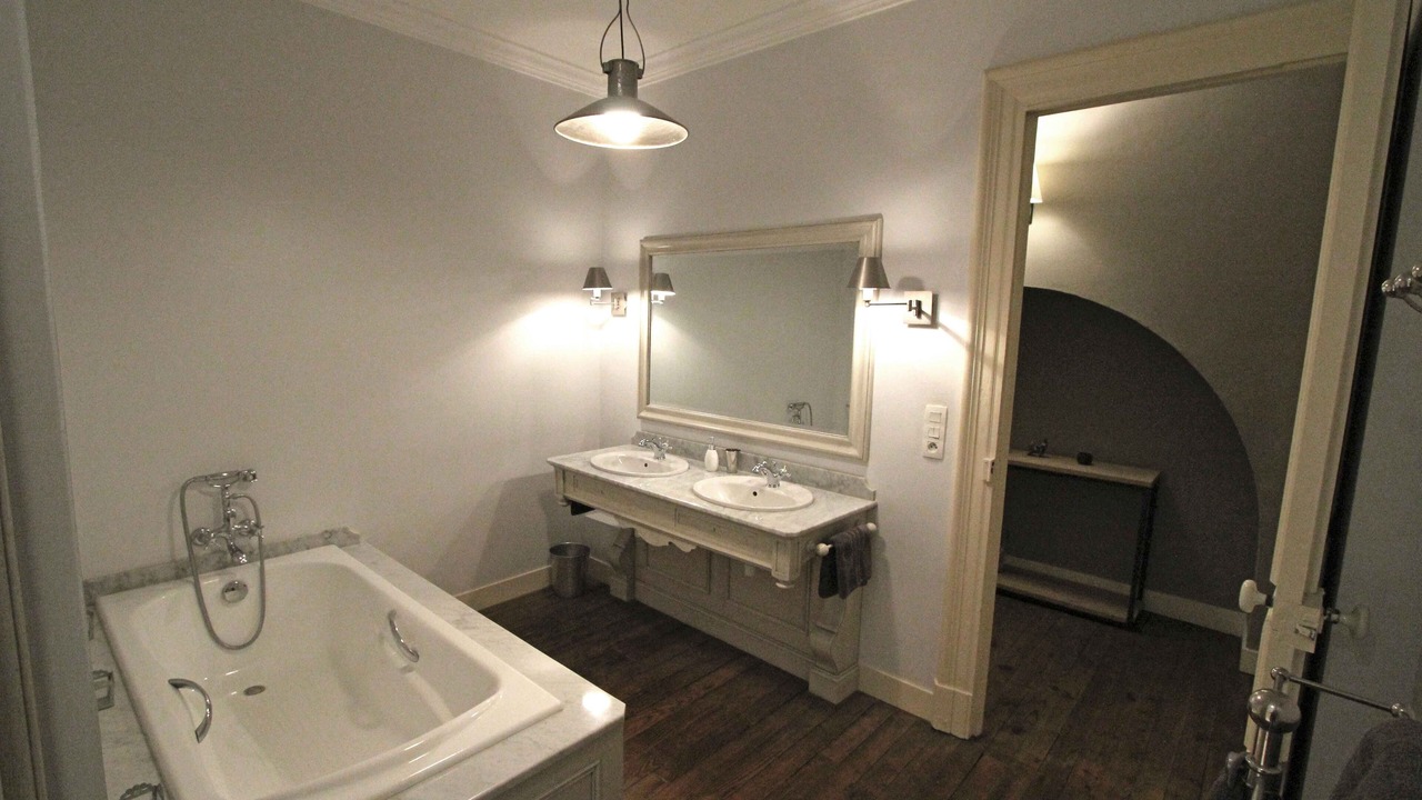 Photo of Bathroom in Centre Ville