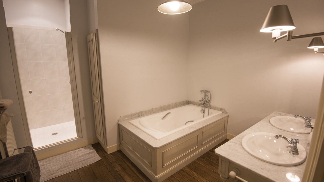 Photo of Bathroom in Centre Ville