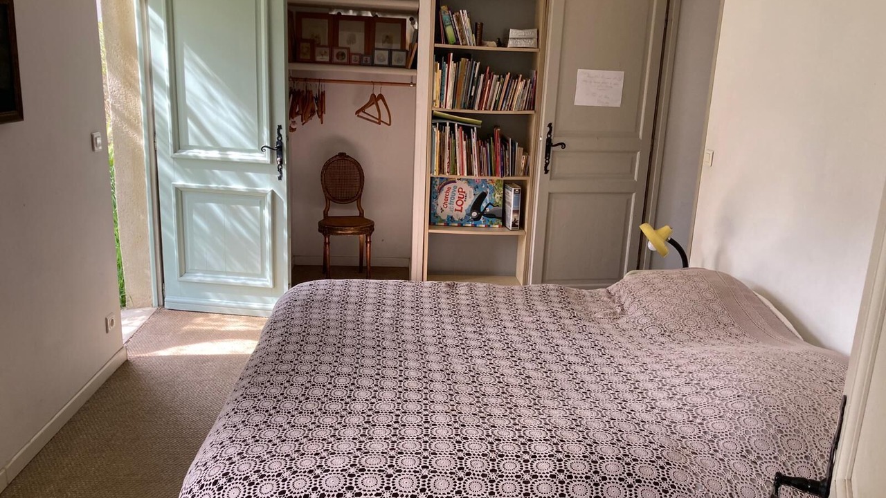 Photo of Bedroom in Roquemaure