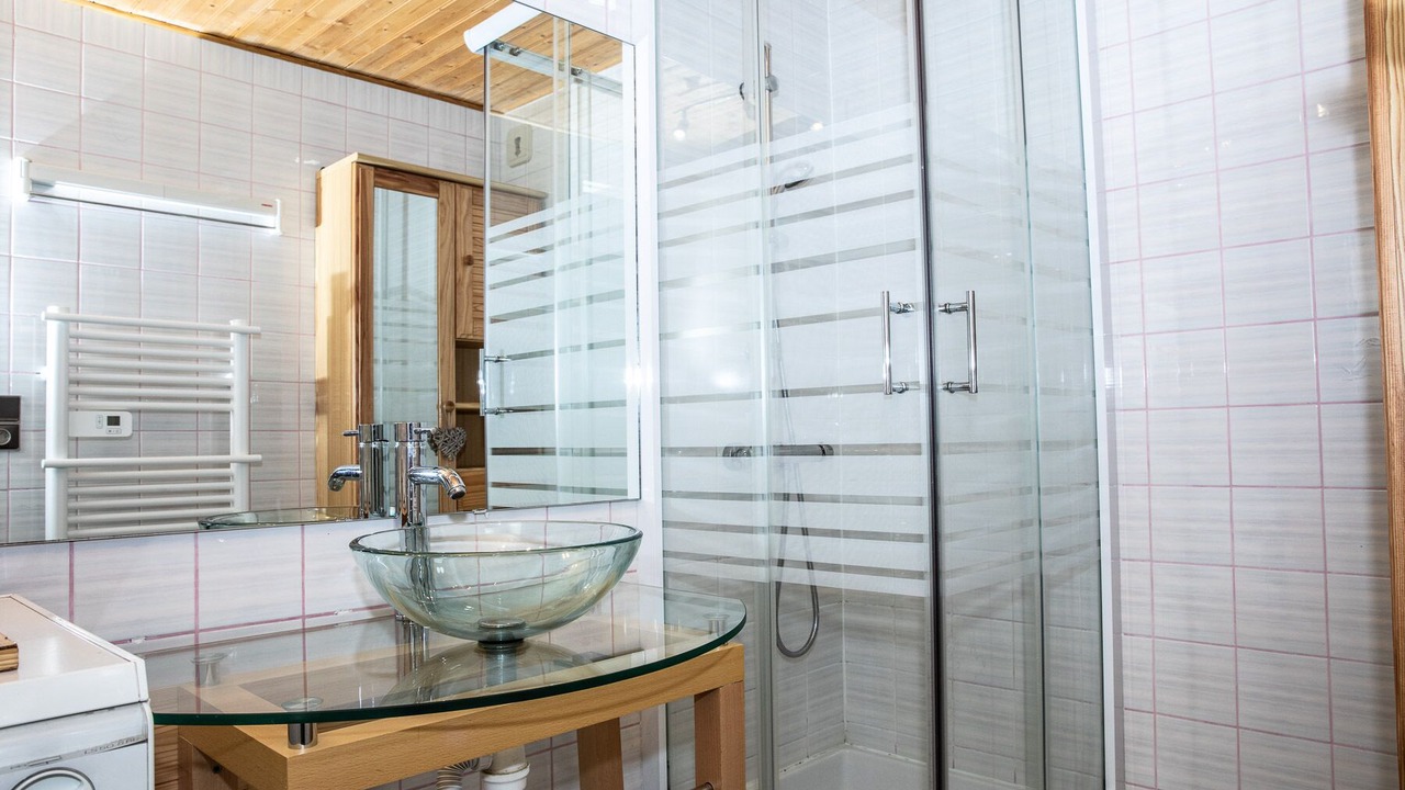 Photo of Bathroom in Cauterets