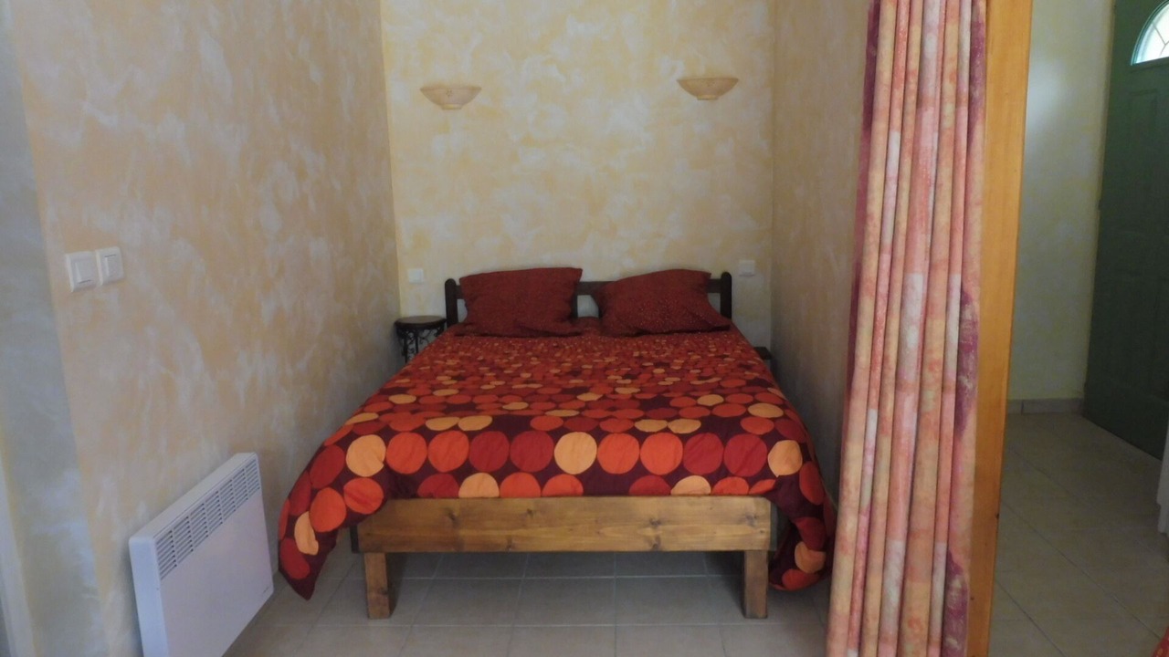 Photo of Bedroom in Cabrerolles