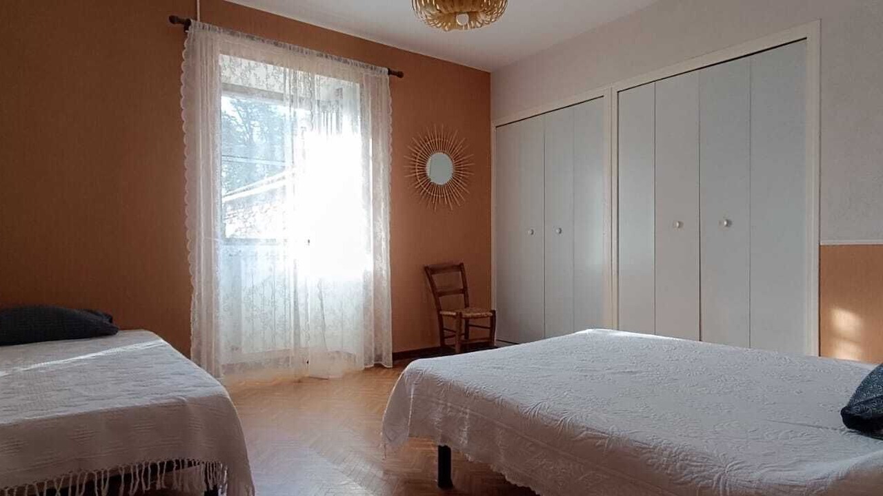 Photo of Bedroom in Premian