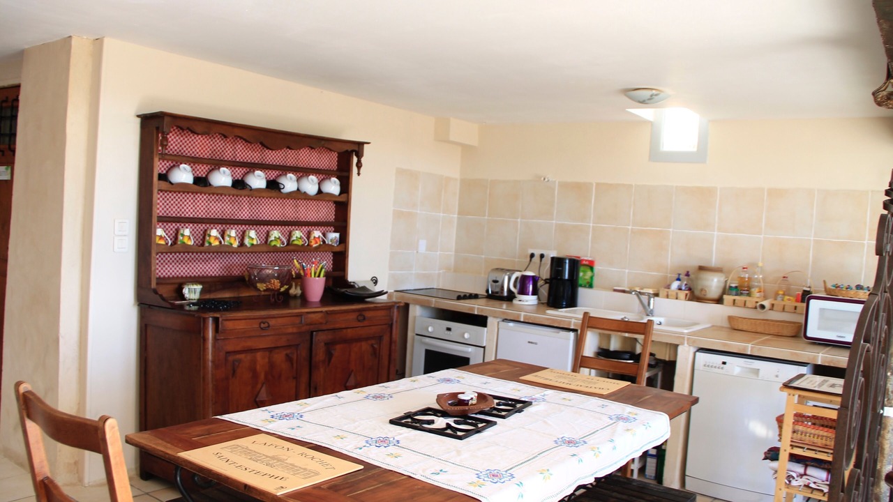 Photo of Kitchen in Langoiran