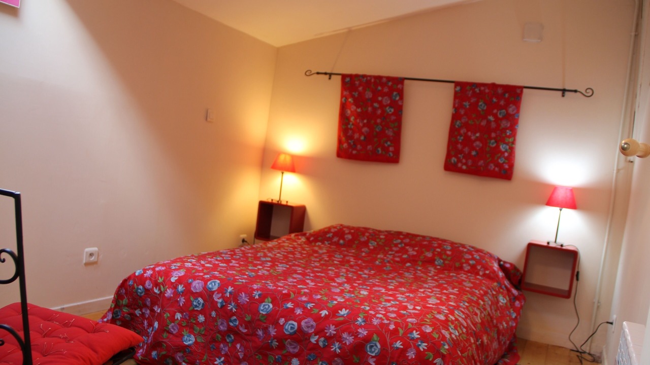 Photo of Bedroom in Langoiran