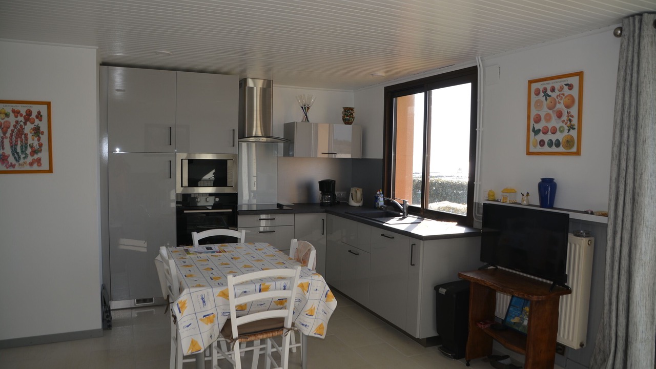 Photo of Kitchen in Saint-Michel-Chef-Chef