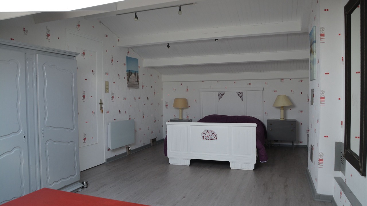 Photo of Bedroom in Saint-Michel-Chef-Chef