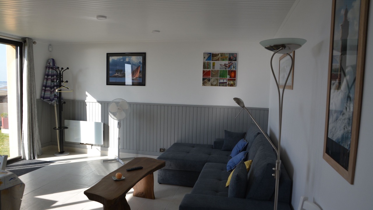 Photo of Livingroom in Saint-Michel-Chef-Chef