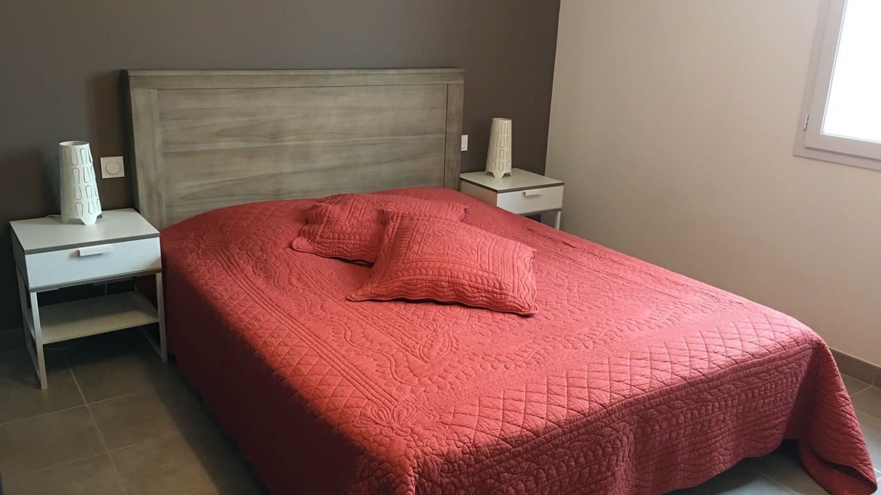 Photo of Bedroom in Camaret-sur-Aigues