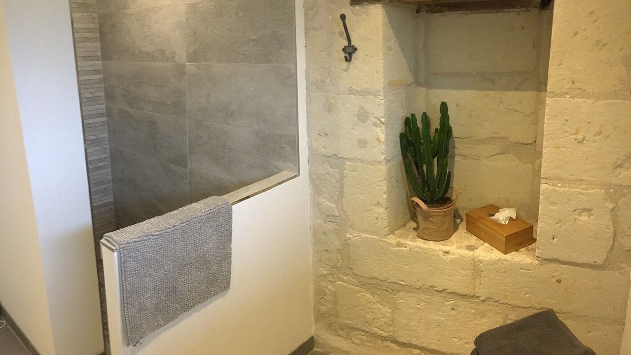 Photo of Bathroom in Allonnes