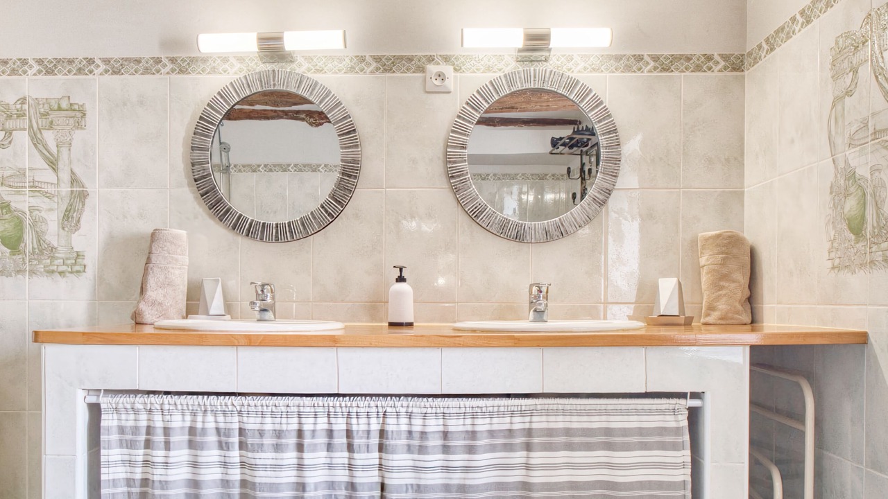 Photo of Bathroom in Montrem