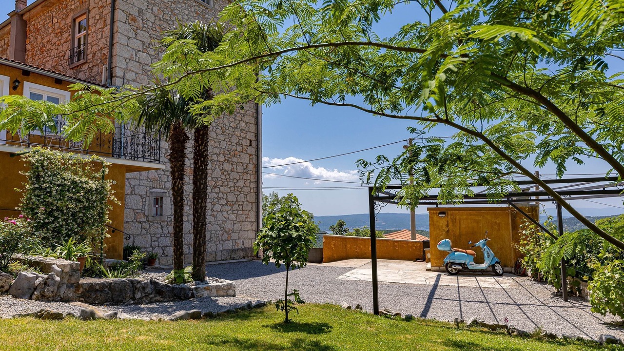 Photo of Outdoor in Grizane