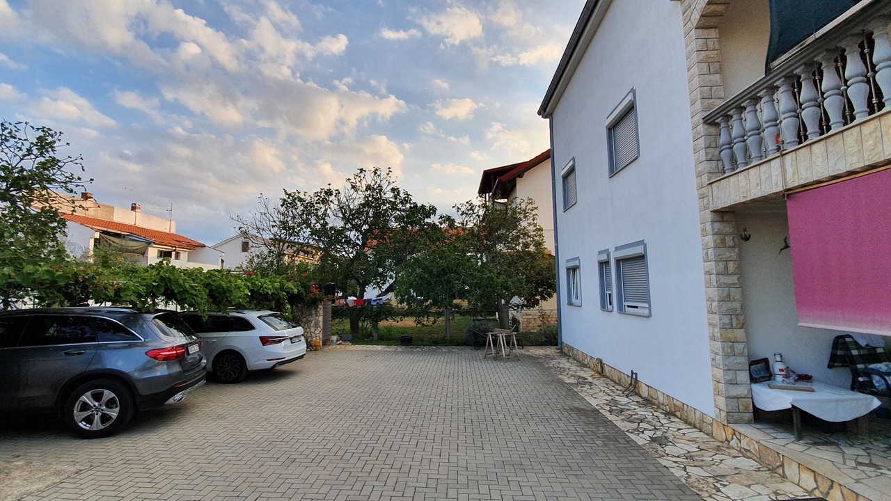 Photo of Outdoor in Nin