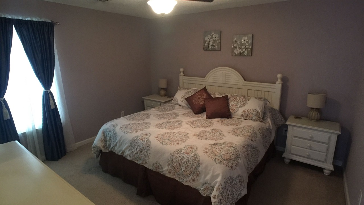 Photo of Bedroom in Murraysville