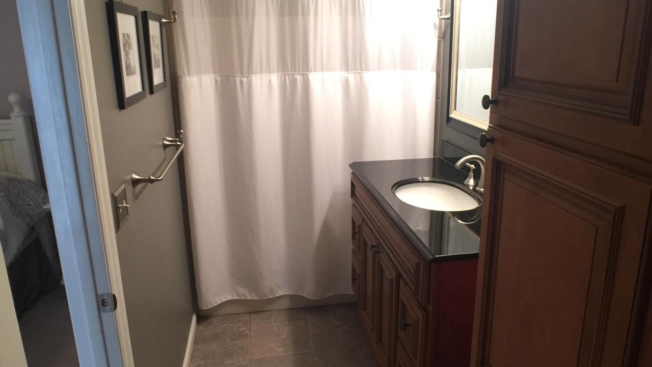 Photo of Bathroom in Murraysville