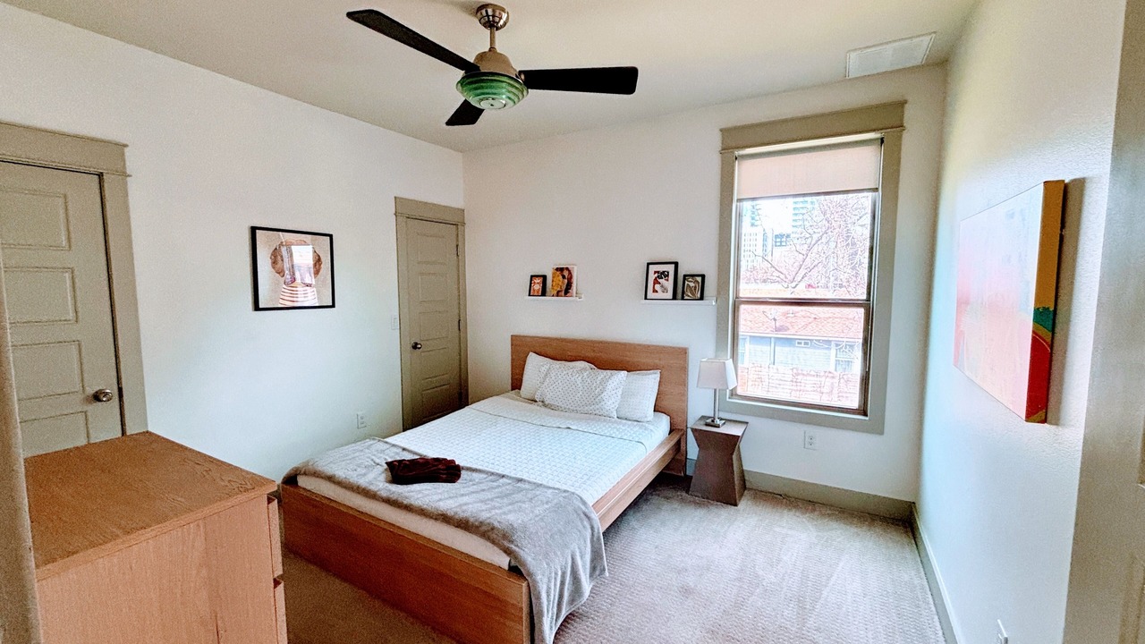Photo of Bedroom in East Cesar Chavez