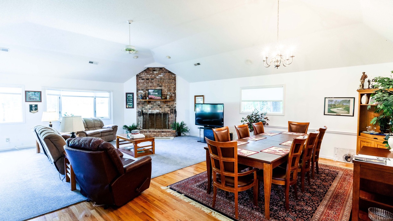 Photo of Livingroom in Pinehurst