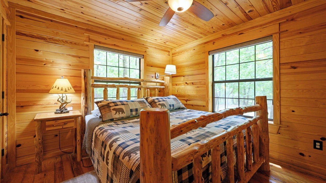 Photo of Bedroom in Broken Bow